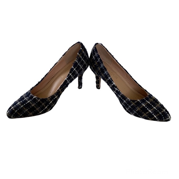 Chase + Chloe “Carmen” Tweed Heel - Picture 3 of 9
